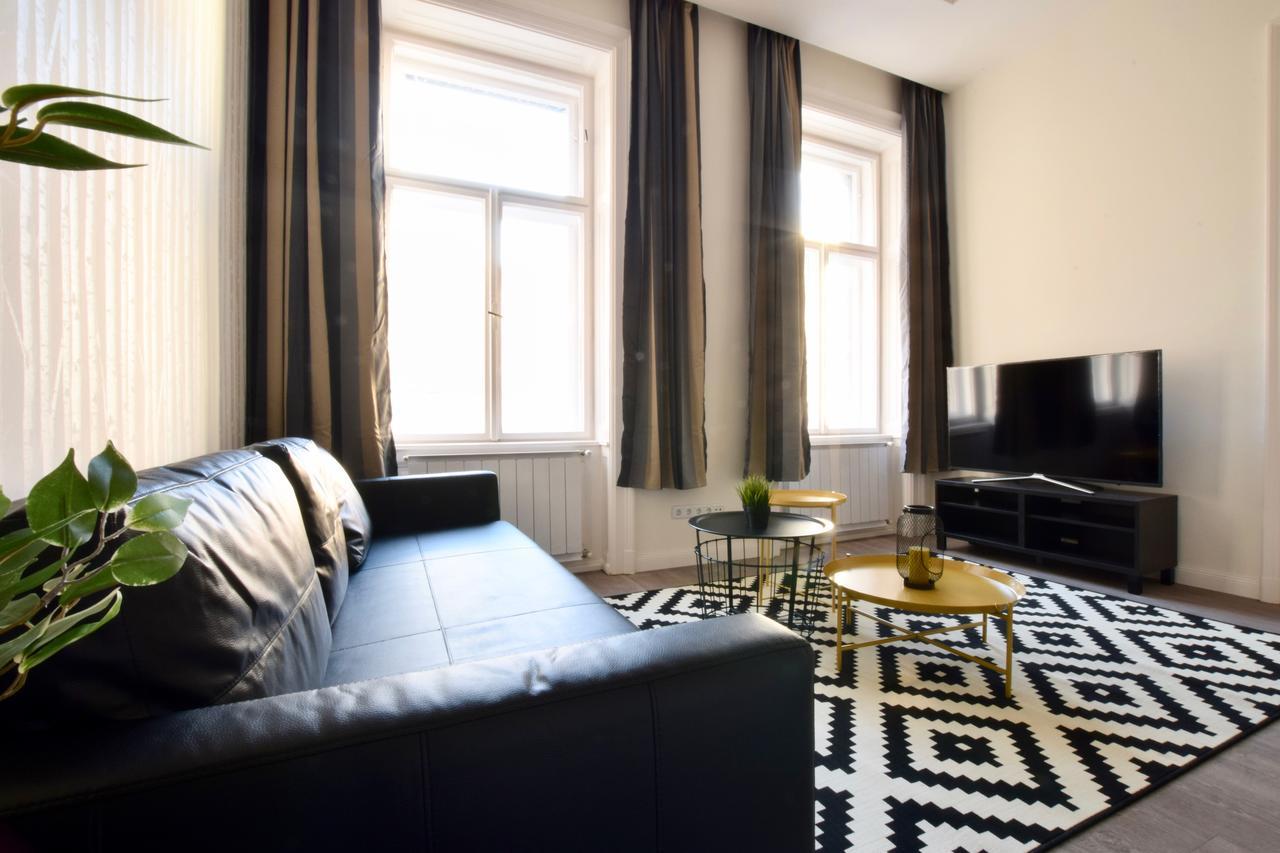 Standard Apartment By Hi5 - Dessewffy 39 Budapesta Exterior foto