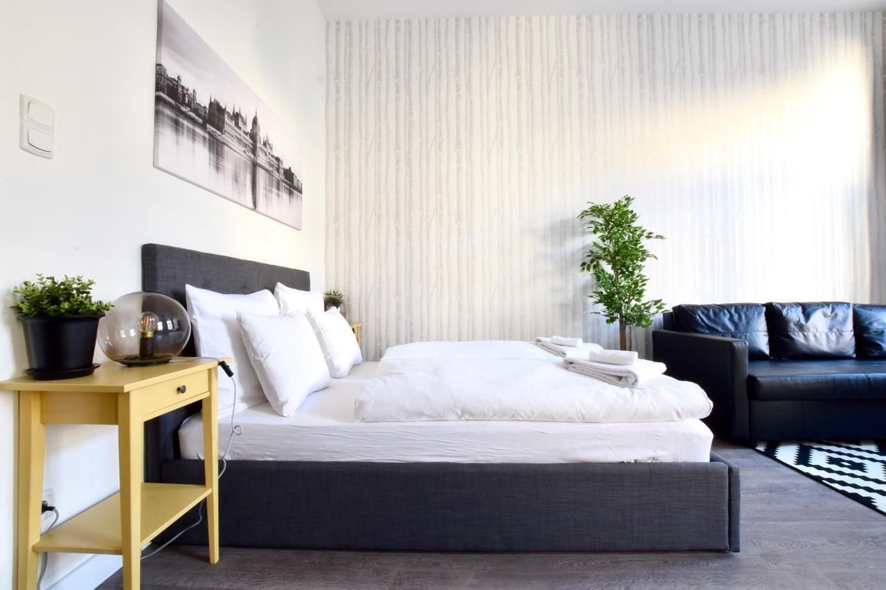 Standard Apartment By Hi5 - Dessewffy 39 Budapesta Exterior foto